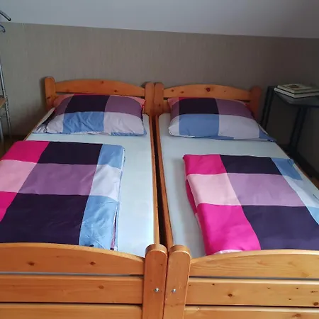 Guest house Rozsalugas Apartman Erd